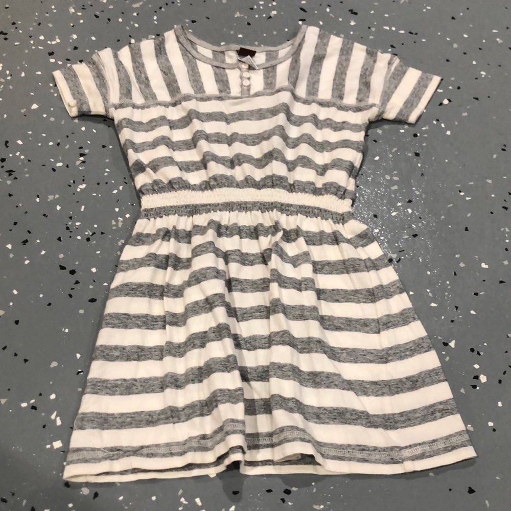 Tea dress size 4 girls